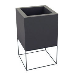 comprar VELA CUBO MACETERO BY RAMÓN ESTEVE online de VONDOM desde 387,20 € comprar VELA CUBO MACETERO BY RAMÓN ESTEVE online de VONDOM desde 387,20 €