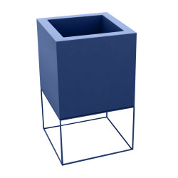 comprar VELA CUBO MACETERO BY RAMÓN ESTEVE online de VONDOM desde 387,20 € comprar VELA CUBO MACETERO BY RAMÓN ESTEVE online de VONDOM desde 387,20 €