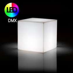 comprar JUT CUBO LAMPARA por Studio Vondom online de VONDOM desde 254,10 € comprar JUT CUBO LAMPARA por Studio Vondom online de VONDOM desde 254,10 €