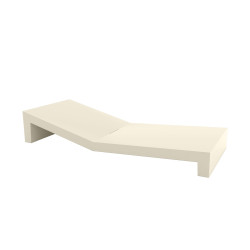 comprar Jut tumbona por Studio Vondom online de VONDOM desde 1,016.40 comprar Jut tumbona por Studio Vondom online de VONDOM desde 1,016.40