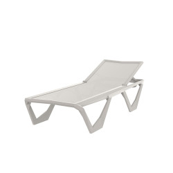 comprar Voxel tumbona por Karim Rashid (4und) online de VONDOM desde 641,30 €