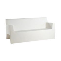 Jut sofá en Basic, por Studio Vondom Jut sofá en Basic, por Studio Vondom