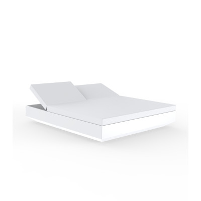 comprar DAYBED - Vela daybed cuadrado 2 cabezales por Ramón Esteve - VONDOM online de VONDOM desde 3,853.85