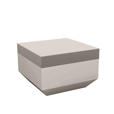 comprar Vela puff 60x60x40 por Ramón Esteve online de VONDOM desde 471,90 € comprar Vela puff 60x60x40 por Ramón Esteve online de VONDOM desde 471,90 €