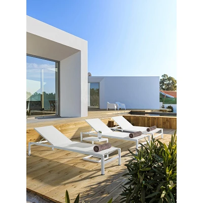 comprar TUMBONA KONNOR BLANCO | Apilable - Con ruedas CX21 online de BIZZOTTO desde 435,60 € comprar TUMBONA KONNOR BLANCO | Apilable - Con ruedas CX21 online de BIZZOTTO desde 435,60 €