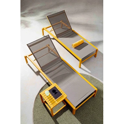 comprar TUMBONA KONNOR | Apilable y Con Ruedas online de BIZZOTTO desde 444,31 €