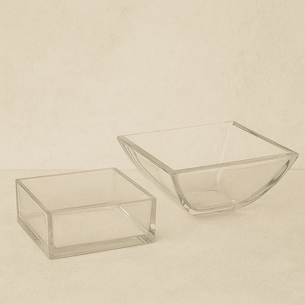 JUEGO DE BOWLS DE CRISTAL CUADRADO Y CUADRACÓNICO