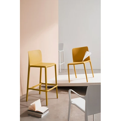 comprar SILLA CON REPOSABRAZOS | CHLORIS BLANCO online de Yes desde 92,57 €