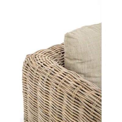 comprar SILLÓN CON COJINES FORTALEZA online de BIZZOTTO desde 717,89 €
