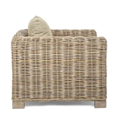 comprar SILLÓN CON COJINES FORTALEZA online de BIZZOTTO desde 717,89 €