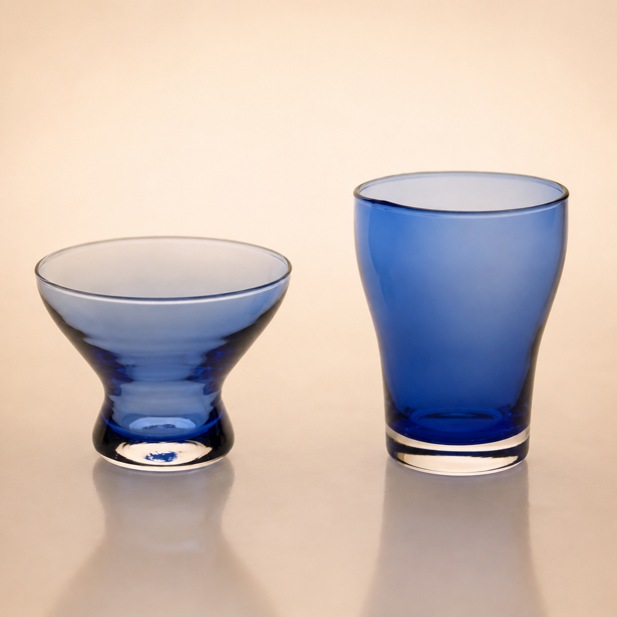 9984 comprar BOWL O.11 X H.85 COBALTO online de desde 812 E 600x361 estudio calido cuadrado sin texto